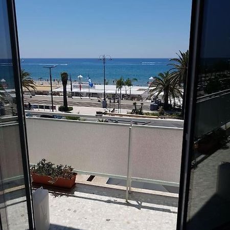 Casa Al Mare - Lido Apartment Terracina Exterior photo